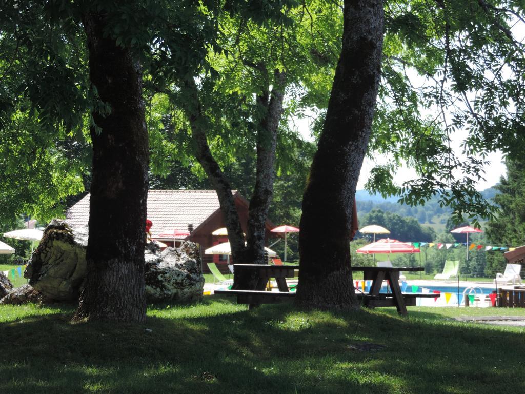 Hotel Le Grand Chalet Foncine-le-Haut Exteriör bild