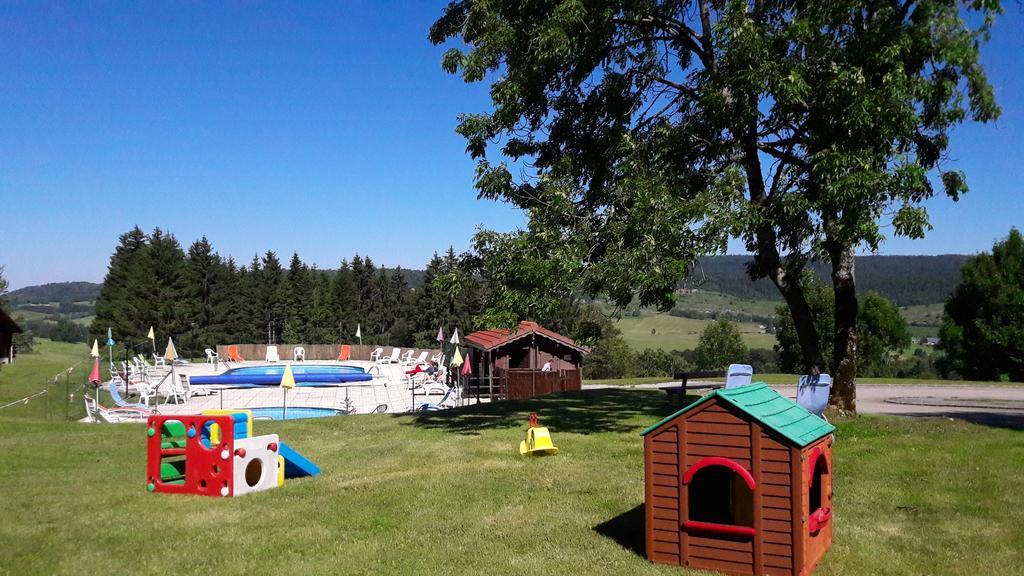 Hotel Le Grand Chalet Foncine-le-Haut Exteriör bild
