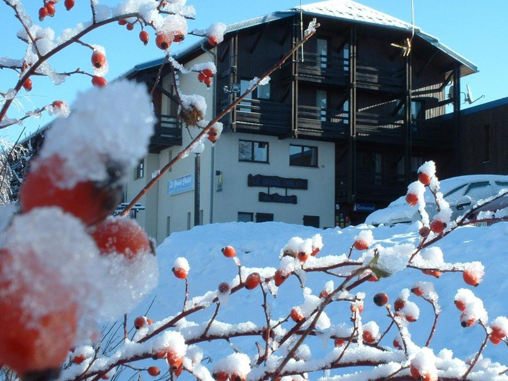 Hotel Le Grand Chalet Foncine-le-Haut Exteriör bild